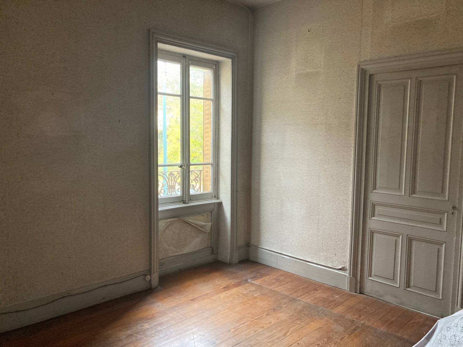 BALAN-LA VALBONNE - Propriété d'exception - 2709 m² -