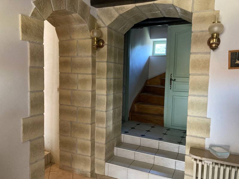 CRANS - BELLE MAISON ANCIENNE RENOVEE DE 188 M2 SUR TERRAIN 897 M2