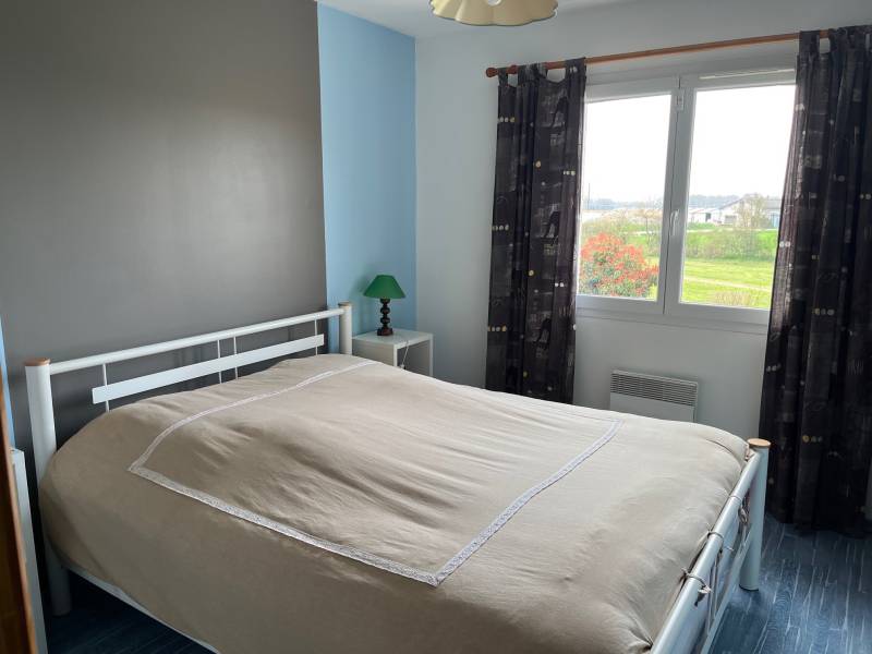 VILLIEU-LOYES-MOLLON - Maison familiale avec charme et confort